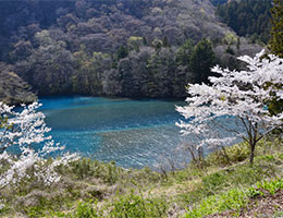 四万湖