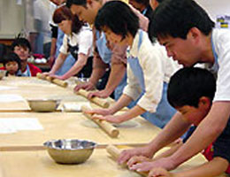 そばうち体験「たけやま館」